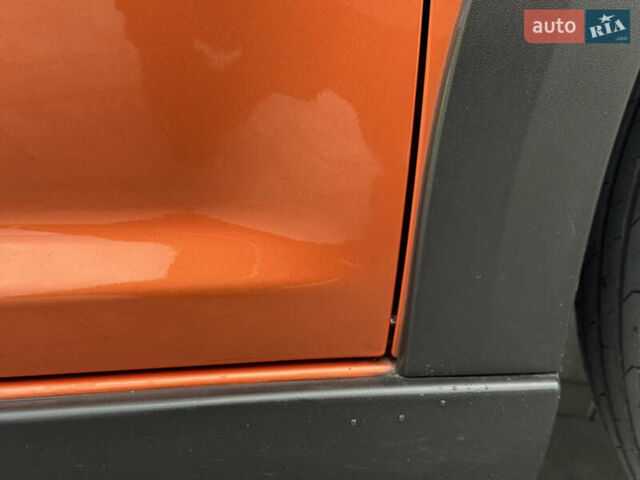 Оранжевый Фольксваген Кросс Туран, объемом двигателя 1.4 л и пробегом 232 тыс. км за 8300 $, фото 52 на Automoto.ua