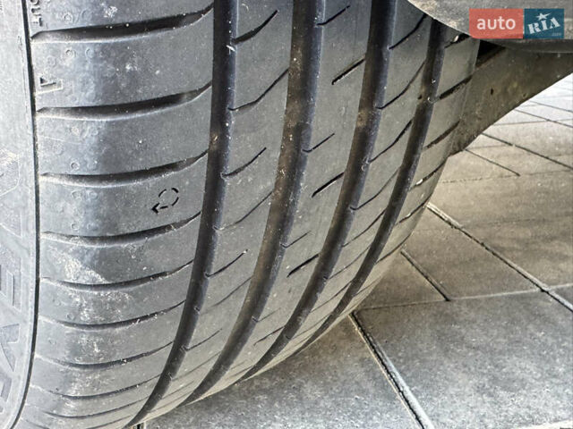 Оранжевый Фольксваген Кросс Туран, объемом двигателя 1.4 л и пробегом 232 тыс. км за 8300 $, фото 40 на Automoto.ua