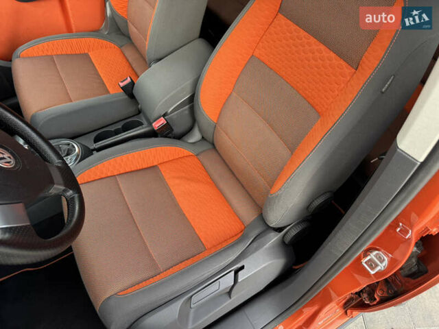 Оранжевый Фольксваген Кросс Туран, объемом двигателя 1.4 л и пробегом 232 тыс. км за 8300 $, фото 60 на Automoto.ua
