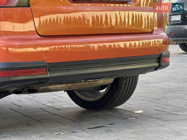 Оранжевый Фольксваген Кросс Туран, объемом двигателя 1.4 л и пробегом 232 тыс. км за 8300 $, фото 18 на Automoto.ua