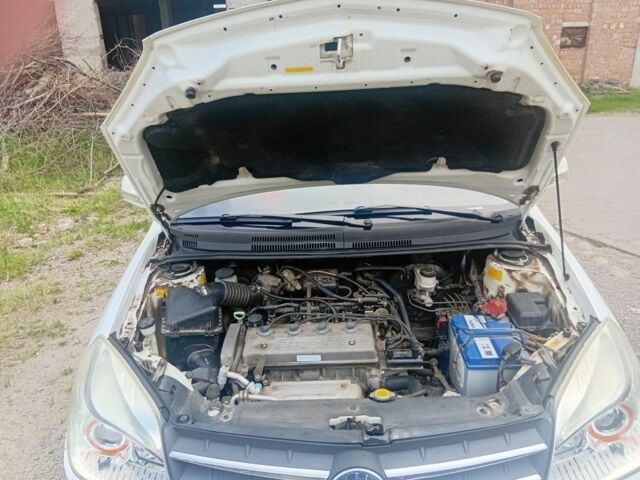 Белый Фольксваген Другая, объемом двигателя 1.5 л и пробегом 56 тыс. км за 5000 $, фото 18 на Automoto.ua