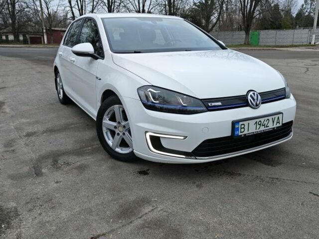 Белый Фольксваген Другая, объемом двигателя 0 л и пробегом 114 тыс. км за 10000 $, фото 1 на Automoto.ua