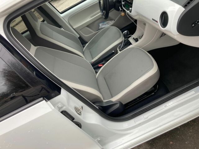 Белый Фольксваген Другая, объемом двигателя 0 л и пробегом 150 тыс. км за 6170 $, фото 3 на Automoto.ua