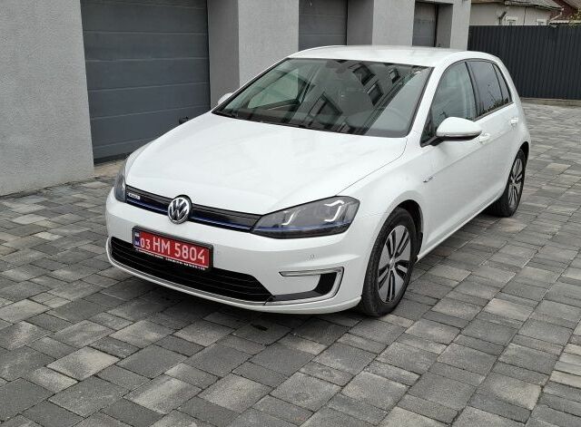 Белый Фольксваген Другая, объемом двигателя 0 л и пробегом 127 тыс. км за 8499 $, фото 1 на Automoto.ua