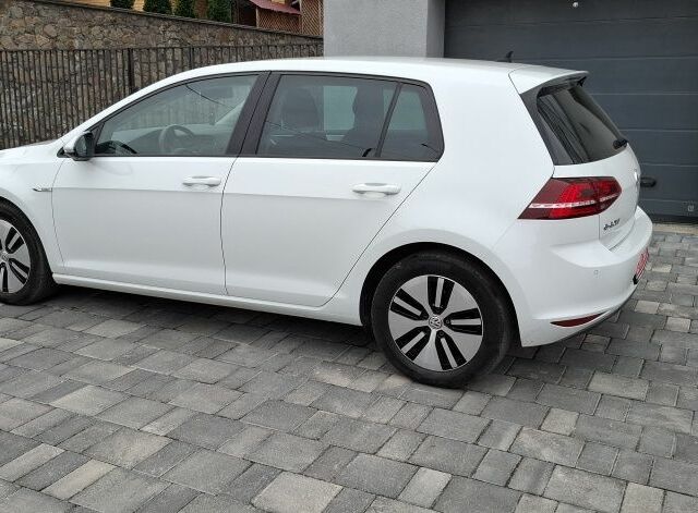 Белый Фольксваген Другая, объемом двигателя 0 л и пробегом 127 тыс. км за 8499 $, фото 3 на Automoto.ua