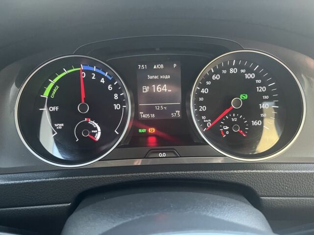 Белый Фольксваген Другая, объемом двигателя 0 л и пробегом 142 тыс. км за 7780 $, фото 1 на Automoto.ua