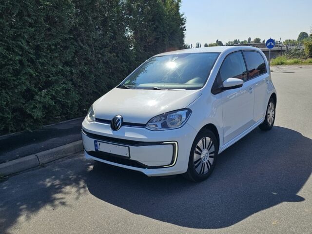 Белый Фольксваген Другая, объемом двигателя 0 л и пробегом 121 тыс. км за 7900 $, фото 2 на Automoto.ua