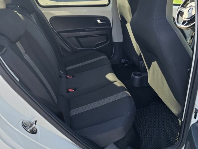 Белый Фольксваген Другая, объемом двигателя 0 л и пробегом 121 тыс. км за 7900 $, фото 6 на Automoto.ua