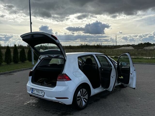 Белый Фольксваген Другая, объемом двигателя 0 л и пробегом 113 тыс. км за 13700 $, фото 3 на Automoto.ua