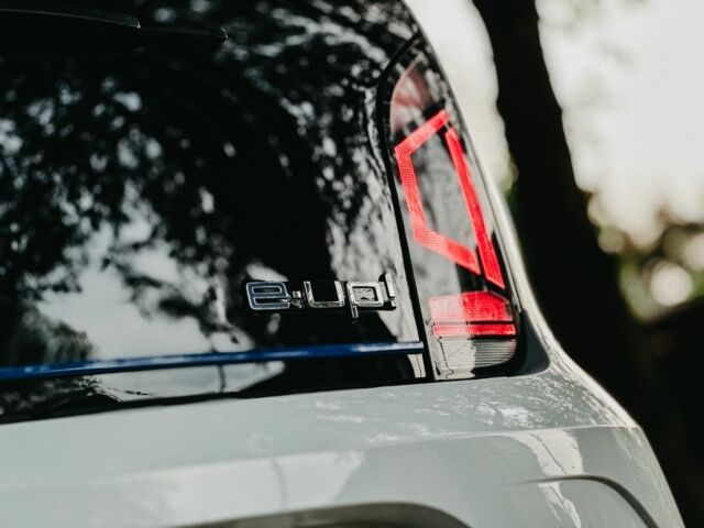 Белый Фольксваген Другая, объемом двигателя 0 л и пробегом 110 тыс. км за 10000 $, фото 5 на Automoto.ua