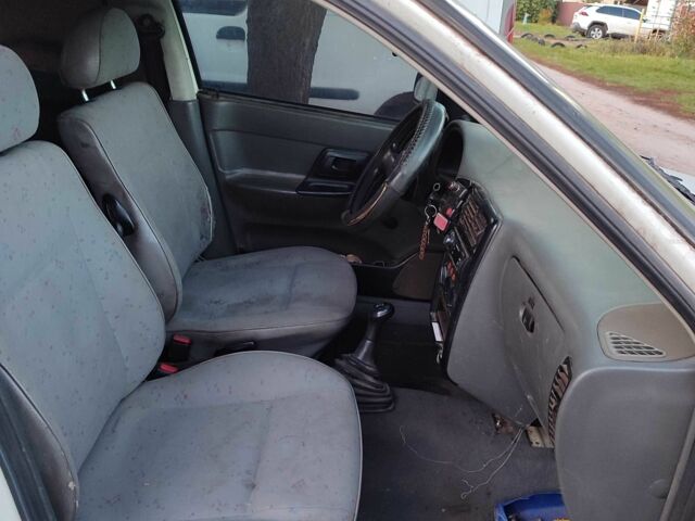 Фольксваген Другая 2000 в Глухове на Automoto.ua Белый Фольксваген Другая, объемом двигателя 1.9 л и пробегом 500 тыс. км за 2000 $, фото 1 на Automoto.ua