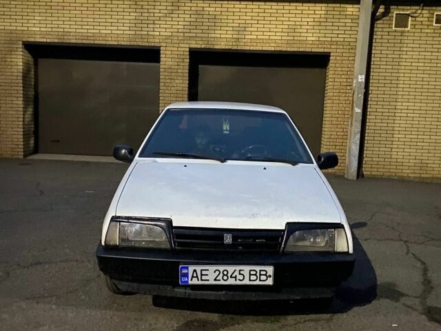 Белый Фольксваген Другая, объемом двигателя 6 л и пробегом 43 тыс. км за 698 $, фото 5 на Automoto.ua