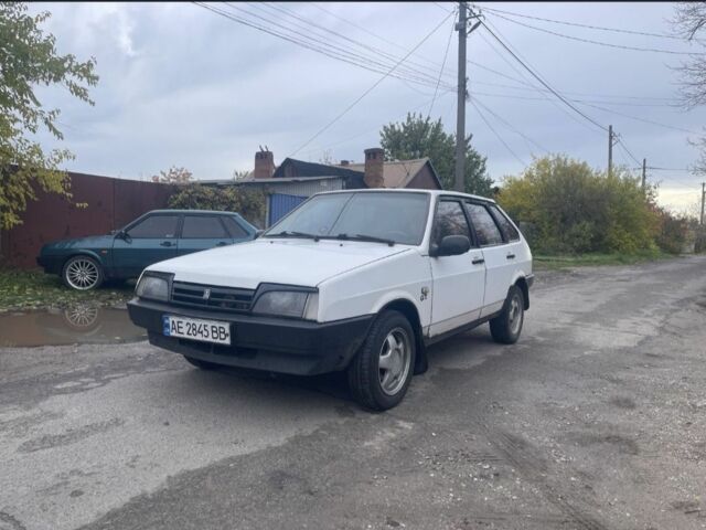 Белый Фольксваген Другая, объемом двигателя 6 л и пробегом 43 тыс. км за 698 $, фото 4 на Automoto.ua