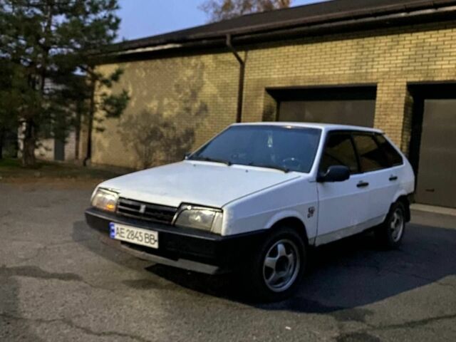 Белый Фольксваген Другая, объемом двигателя 6 л и пробегом 43 тыс. км за 698 $, фото 3 на Automoto.ua