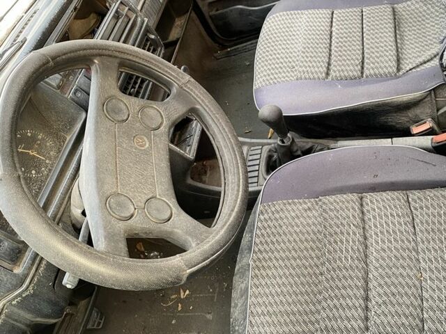 Белый Фольксваген Другая, объемом двигателя 1.8 л и пробегом 250 тыс. км за 500 $, фото 2 на Automoto.ua