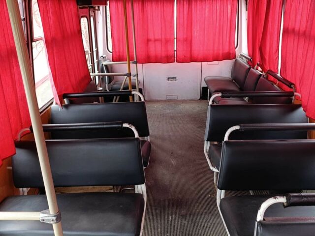 Білий Фольксваген Інша, об'ємом двигуна 4.7 л та пробігом 6 тис. км за 2160 $, фото 5 на Automoto.ua