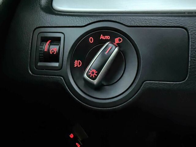 Белый Фольксваген Другая, объемом двигателя 2 л и пробегом 83 тыс. км за 4200 $, фото 9 на Automoto.ua