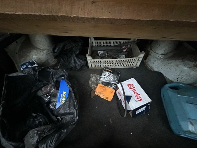 Білий Фольксваген Інша, об'ємом двигуна 1.6 л та пробігом 250 тис. км за 800 $, фото 12 на Automoto.ua