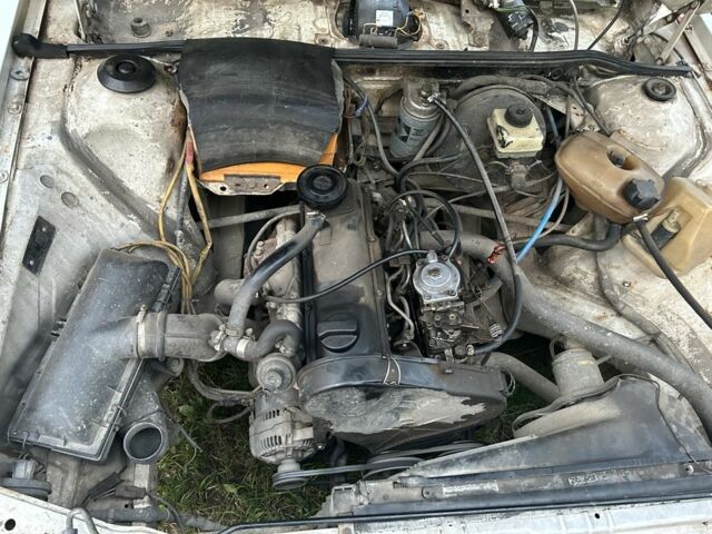 Білий Фольксваген Інша, об'ємом двигуна 1.6 л та пробігом 250 тис. км за 800 $, фото 14 на Automoto.ua