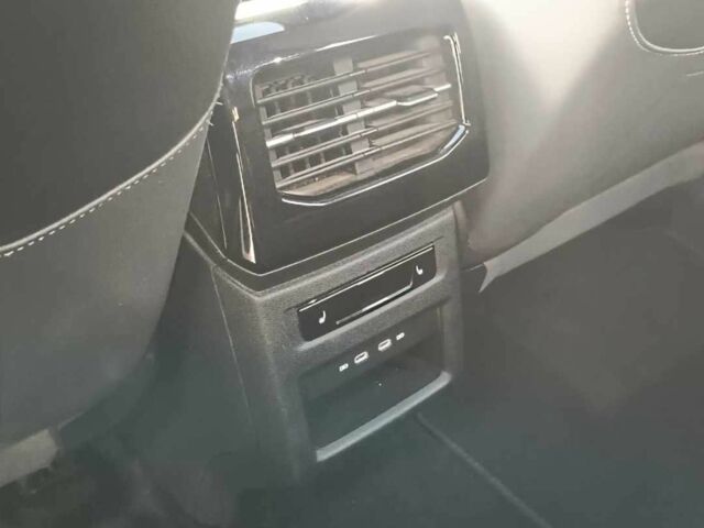 Білий Фольксваген Інша, об'ємом двигуна 0 л та пробігом 32 тис. км за 23000 $, фото 2 на Automoto.ua