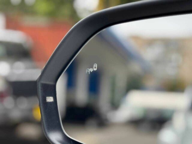 Белый Фольксваген Другая, объемом двигателя 3.6 л и пробегом 110 тыс. км за 17900 $, фото 14 на Automoto.ua