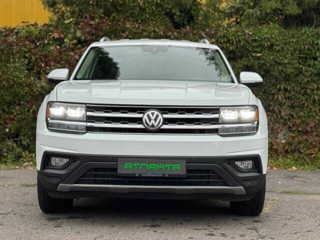 Белый Фольксваген Другая, объемом двигателя 3.6 л и пробегом 110 тыс. км за 17900 $, фото 3 на Automoto.ua