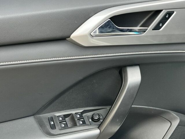 Білий Фольксваген Інша, об'ємом двигуна 0 л та пробігом 53 тис. км за 18000 $, фото 3 на Automoto.ua