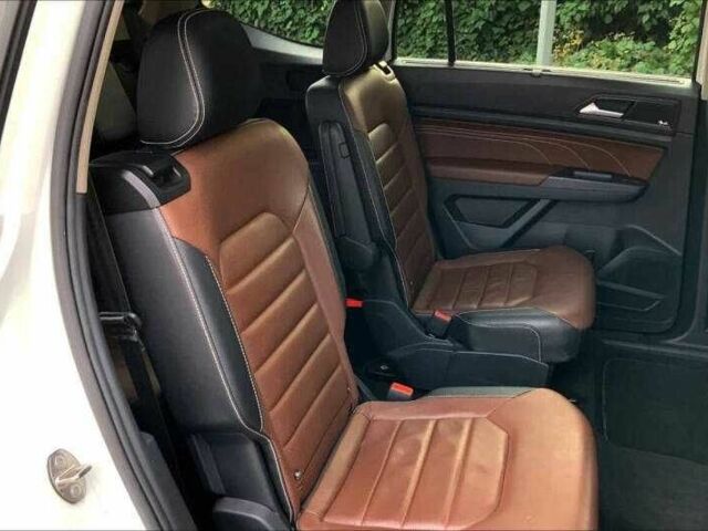 Белый Фольксваген Другая, объемом двигателя 3.6 л и пробегом 30 тыс. км за 7300 $, фото 16 на Automoto.ua