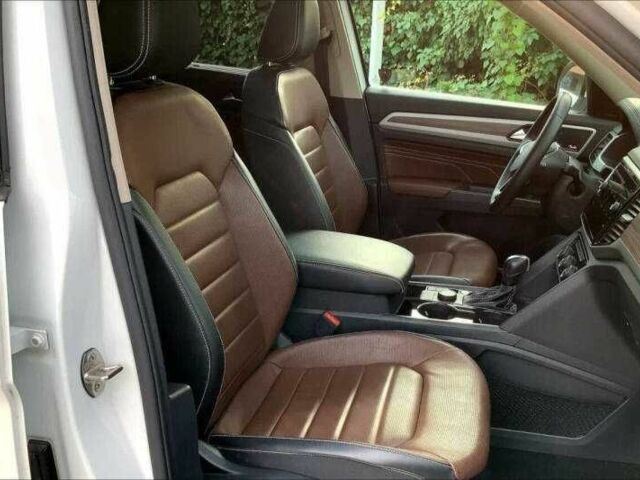 Белый Фольксваген Другая, объемом двигателя 3.6 л и пробегом 30 тыс. км за 7300 $, фото 13 на Automoto.ua