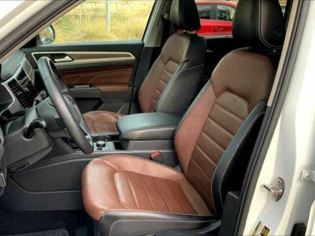 Белый Фольксваген Другая, объемом двигателя 3.6 л и пробегом 30 тыс. км за 7300 $, фото 7 на Automoto.ua