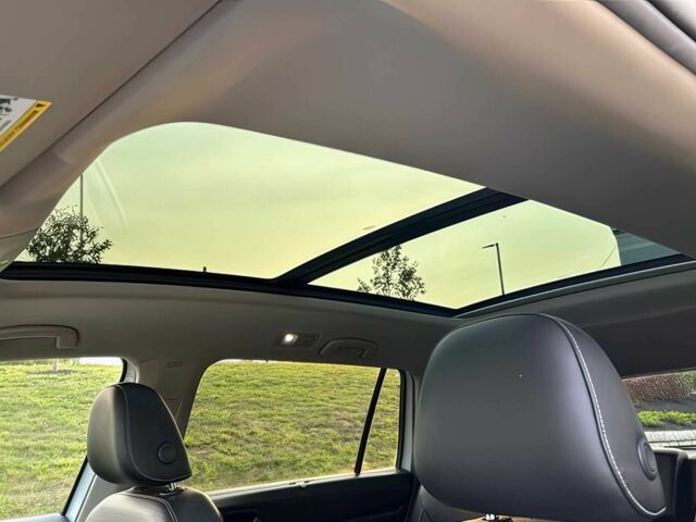 Белый Фольксваген Другая, объемом двигателя 3.6 л и пробегом 28 тыс. км за 13000 $, фото 10 на Automoto.ua