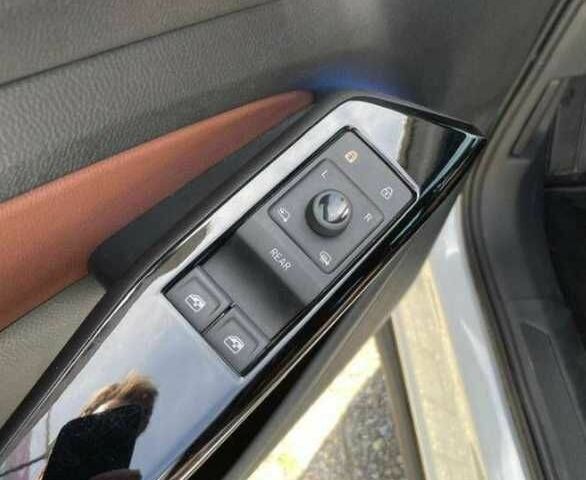 Белый Фольксваген Другая, объемом двигателя 0 л и пробегом 82 тыс. км за 14000 $, фото 11 на Automoto.ua