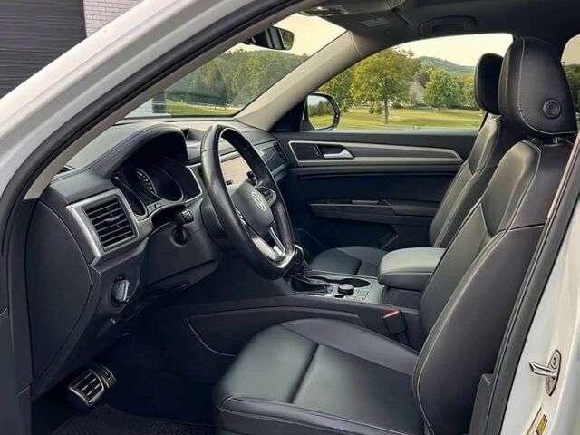 Белый Фольксваген Другая, объемом двигателя 3.6 л и пробегом 28 тыс. км за 13000 $, фото 8 на Automoto.ua