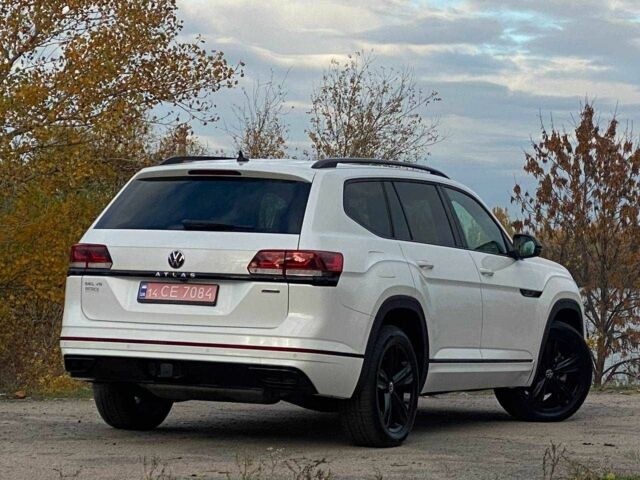 Белый Фольксваген Другая, объемом двигателя 3.6 л и пробегом 105 тыс. км за 30999 $, фото 3 на Automoto.ua