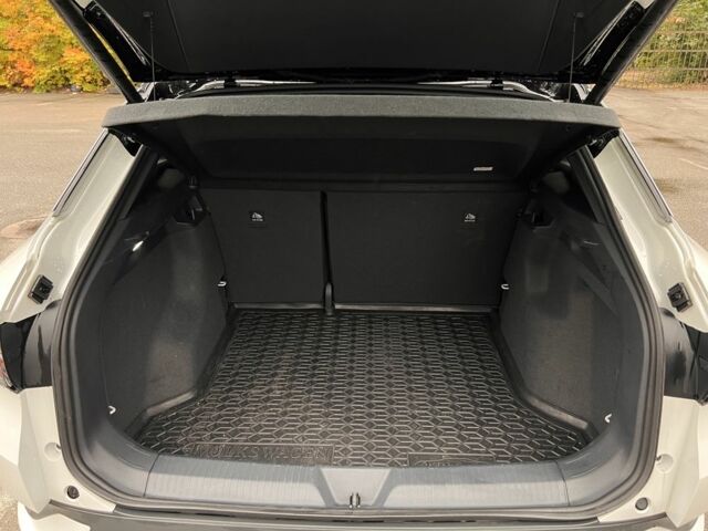 Белый Фольксваген Другая, объемом двигателя 0 л и пробегом 31 тыс. км за 24500 $, фото 3 на Automoto.ua