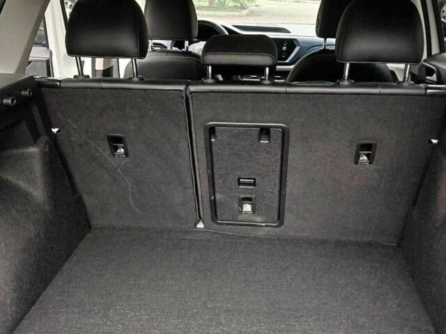 Белый Фольксваген Другая, объемом двигателя 1.5 л и пробегом 87 тыс. км за 14300 $, фото 8 на Automoto.ua