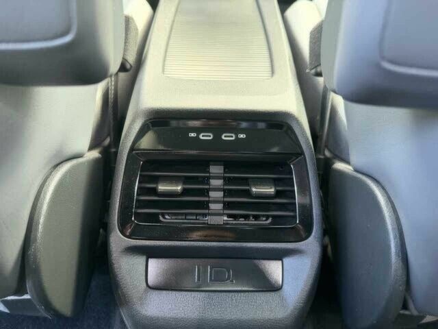 Белый Фольксваген Другая, объемом двигателя 0 л и пробегом 18 тыс. км за 8200 $, фото 13 на Automoto.ua