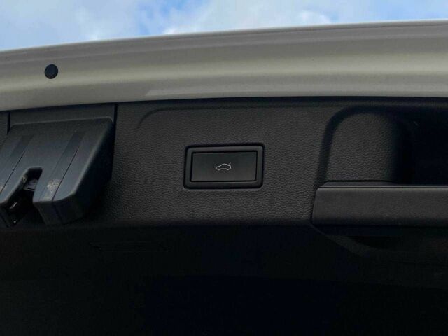 Белый Фольксваген Другая, объемом двигателя 3.6 л и пробегом 105 тыс. км за 30999 $, фото 21 на Automoto.ua