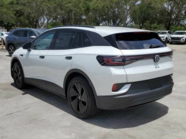 Белый Фольксваген Другая, объемом двигателя 0 л и пробегом 9 тыс. км за 15000 $, фото 3 на Automoto.ua