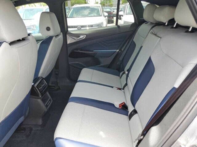 Белый Фольксваген Другая, объемом двигателя 0 л и пробегом 9 тыс. км за 15000 $, фото 9 на Automoto.ua