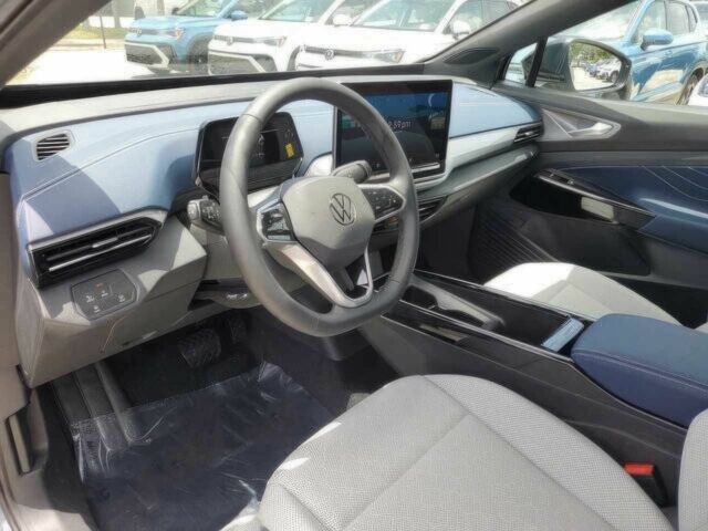 Белый Фольксваген Другая, объемом двигателя 0 л и пробегом 9 тыс. км за 15000 $, фото 5 на Automoto.ua