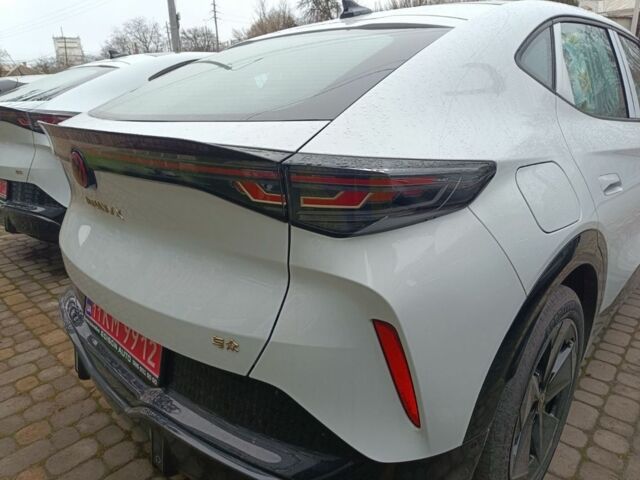 Белый Фольксваген Другая, объемом двигателя 0 л и пробегом 1 тыс. км за 28500 $, фото 4 на Automoto.ua