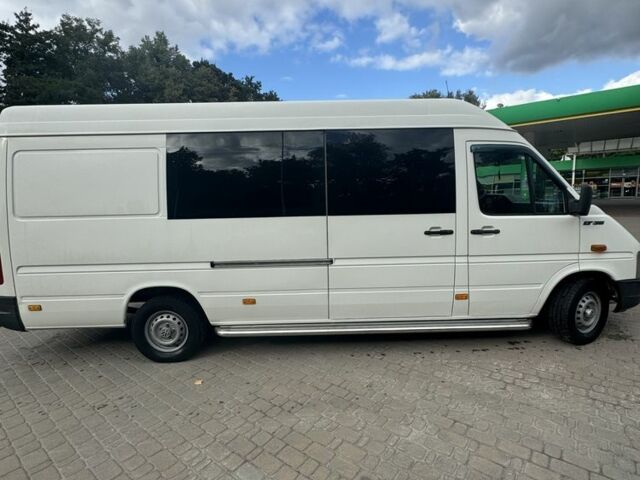 Белый Фольксваген Другая, объемом двигателя 2.5 л и пробегом 421 тыс. км за 13100 $, фото 1 на Automoto.ua