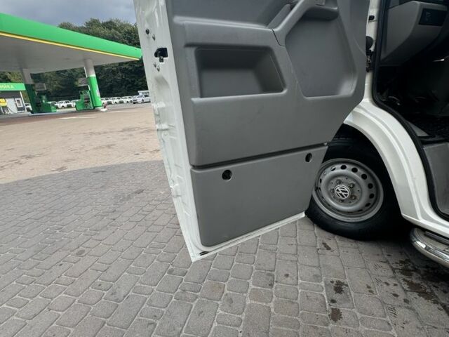 Белый Фольксваген Другая, объемом двигателя 2.5 л и пробегом 421 тыс. км за 13100 $, фото 16 на Automoto.ua