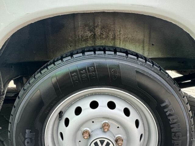 Белый Фольксваген Другая, объемом двигателя 2.5 л и пробегом 421 тыс. км за 13100 $, фото 4 на Automoto.ua