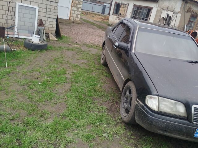 Черный Фольксваген Другая, объемом двигателя 2 л и пробегом 335 тыс. км за 1450 $, фото 4 на Automoto.ua