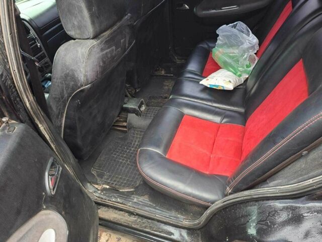 Черный Фольксваген Другая, объемом двигателя 1.6 л и пробегом 180 тыс. км за 1400 $, фото 4 на Automoto.ua