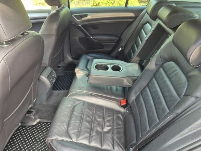 Черный Фольксваген Другая, объемом двигателя 0 л и пробегом 124 тыс. км за 10800 $, фото 5 на Automoto.ua