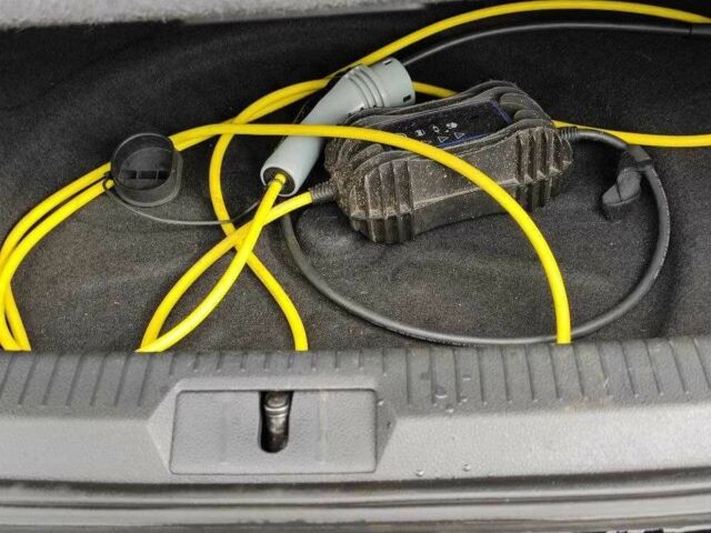 Черный Фольксваген Другая, объемом двигателя 0 л и пробегом 130 тыс. км за 9100 $, фото 11 на Automoto.ua