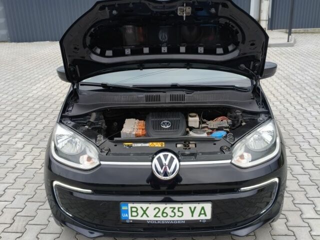 Черный Фольксваген Другая, объемом двигателя 0 л и пробегом 112 тыс. км за 6500 $, фото 1 на Automoto.ua